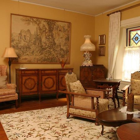 Grand Victorian Bed and Breakfast Niagara Falls Exteriör bild
