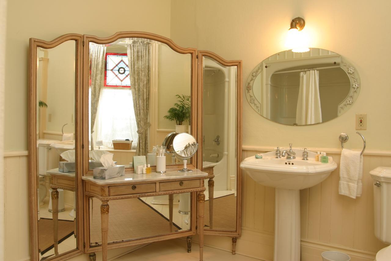 Grand Victorian Bed and Breakfast Niagara Falls Exteriör bild