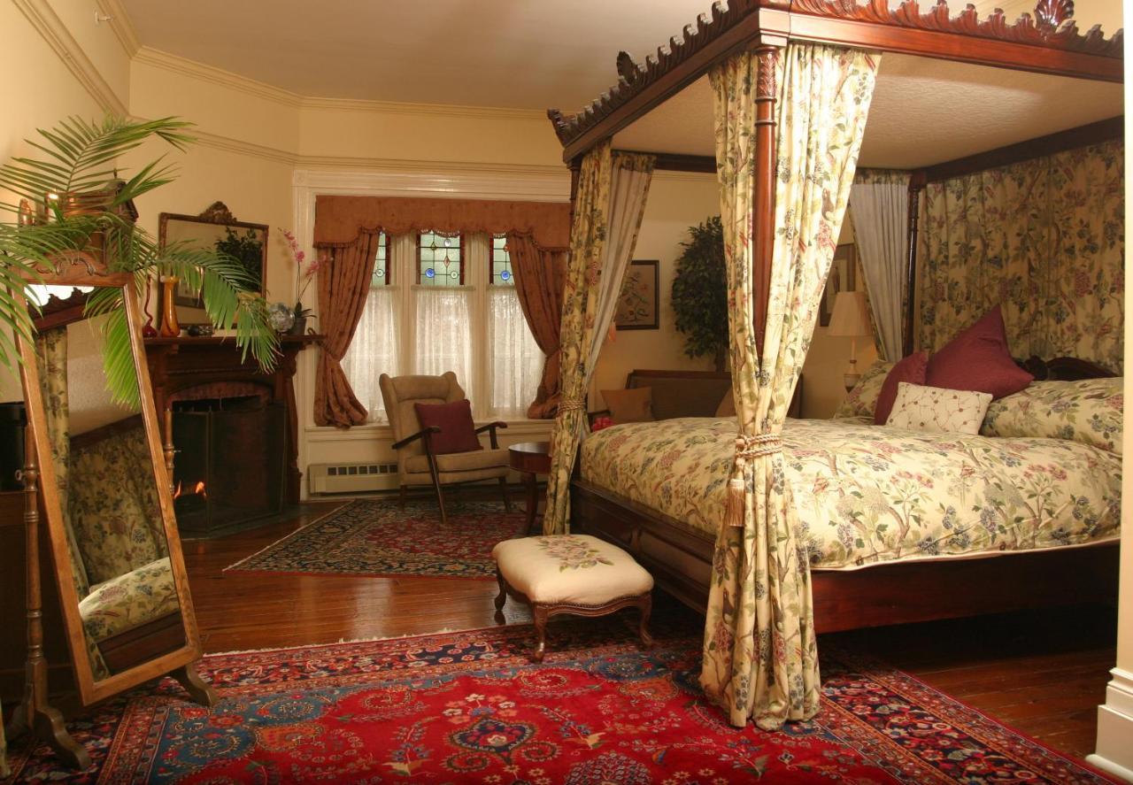 Grand Victorian Bed and Breakfast Niagara Falls Exteriör bild