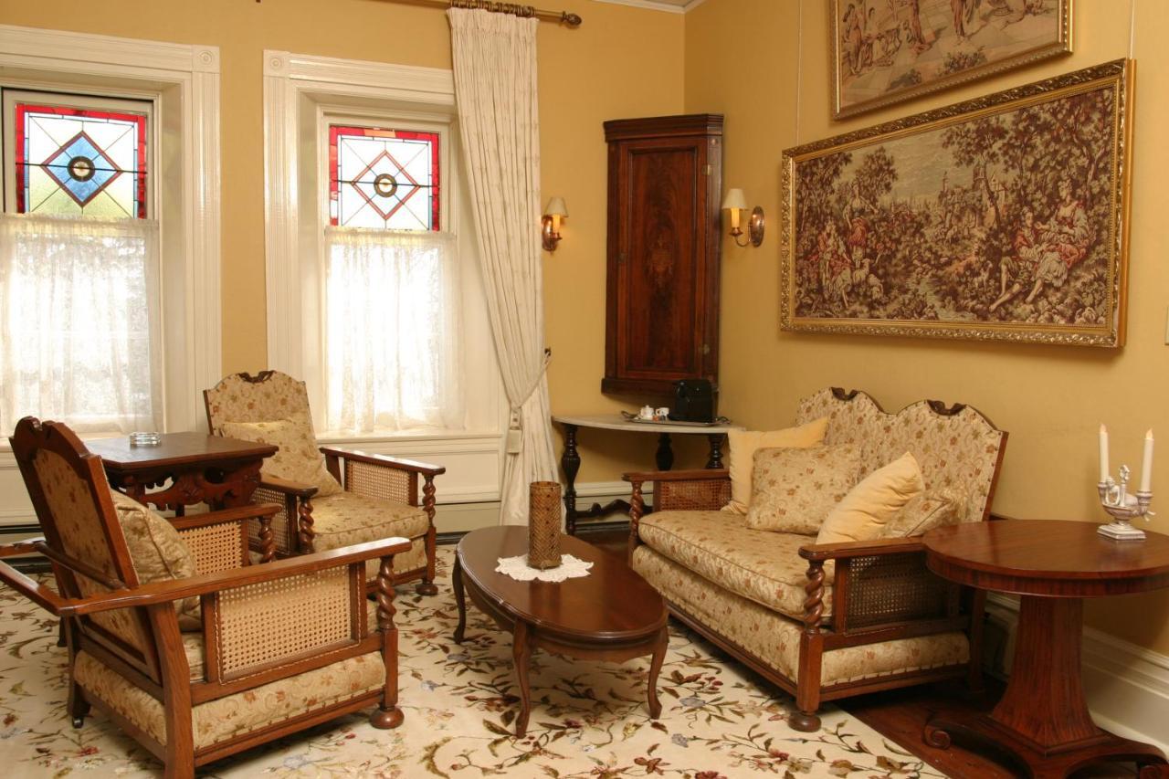 Grand Victorian Bed and Breakfast Niagara Falls Exteriör bild